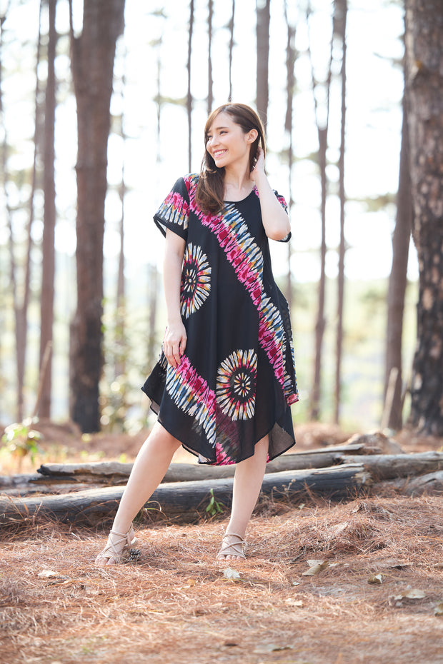 Black Printed Colorful Dress with Sleeves and Two Pockets